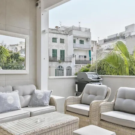 Spaces Urban Flat- 3 Bedrooms, 3 Bathrooms, Huge Terrace, Near Apartment