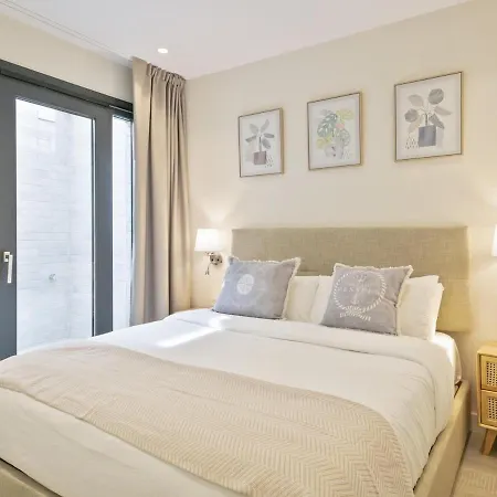 Spaces Urban Flat- 3 Bedrooms, 3 Bathrooms, Huge Terrace, Near Apartment
