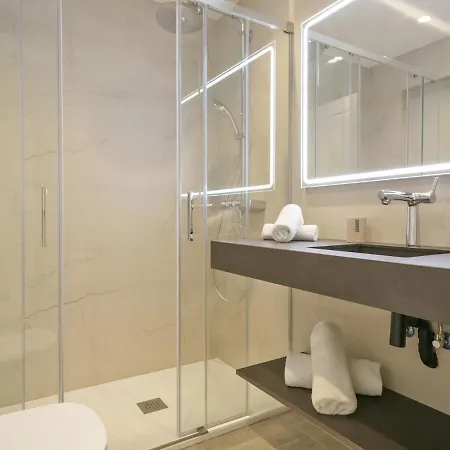 Spaces Urban Flat- 3 Bedrooms, 3 Bathrooms, Huge Terrace, Near Apartment
